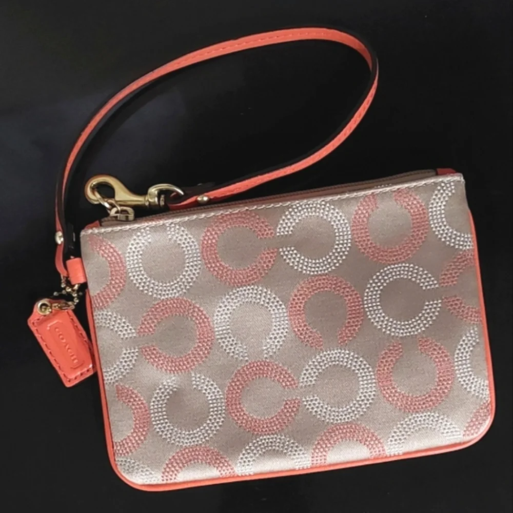 COACH Ashley Dot Op Art Small Wristlet